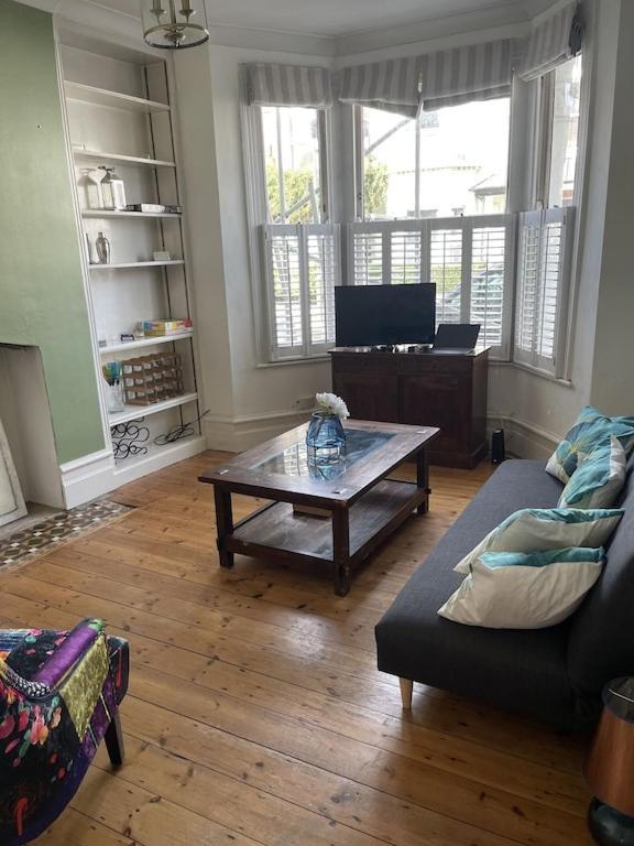 Beautiful Ground Floor Garden Flat Apartment London Ngoại thất bức ảnh